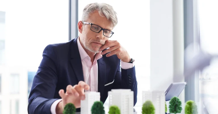 Low property valuation mortgage UAE for buyers reviewing a property valuation report
